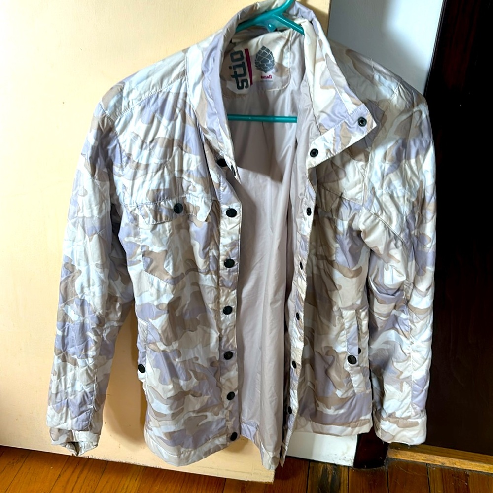 Gently worn Women’s S Stio button up shirt jacket